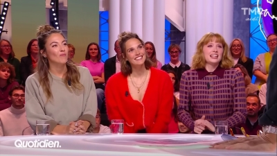 2024-11-12_-_Quotidien_-_Cats_Eyes_Interview_mp47018.jpg
