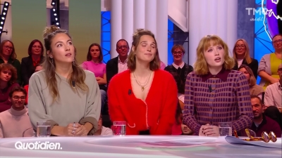 2024-11-12_-_Quotidien_-_Cats_Eyes_Interview_mp47039.jpg