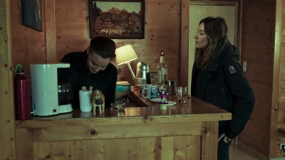 Piste_Noire_S01E05_mkv5000.jpg