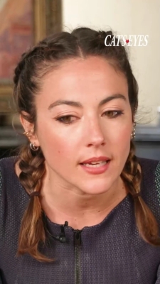 Cats_Eyes_S01_-_Constance_Labbe_BTS_Interview_mp40362.jpg