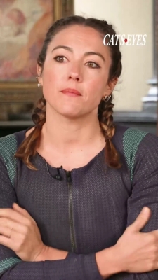 Cats_Eyes_S01_-_Constance_Labbe_BTS_Interview_mp40388.jpg